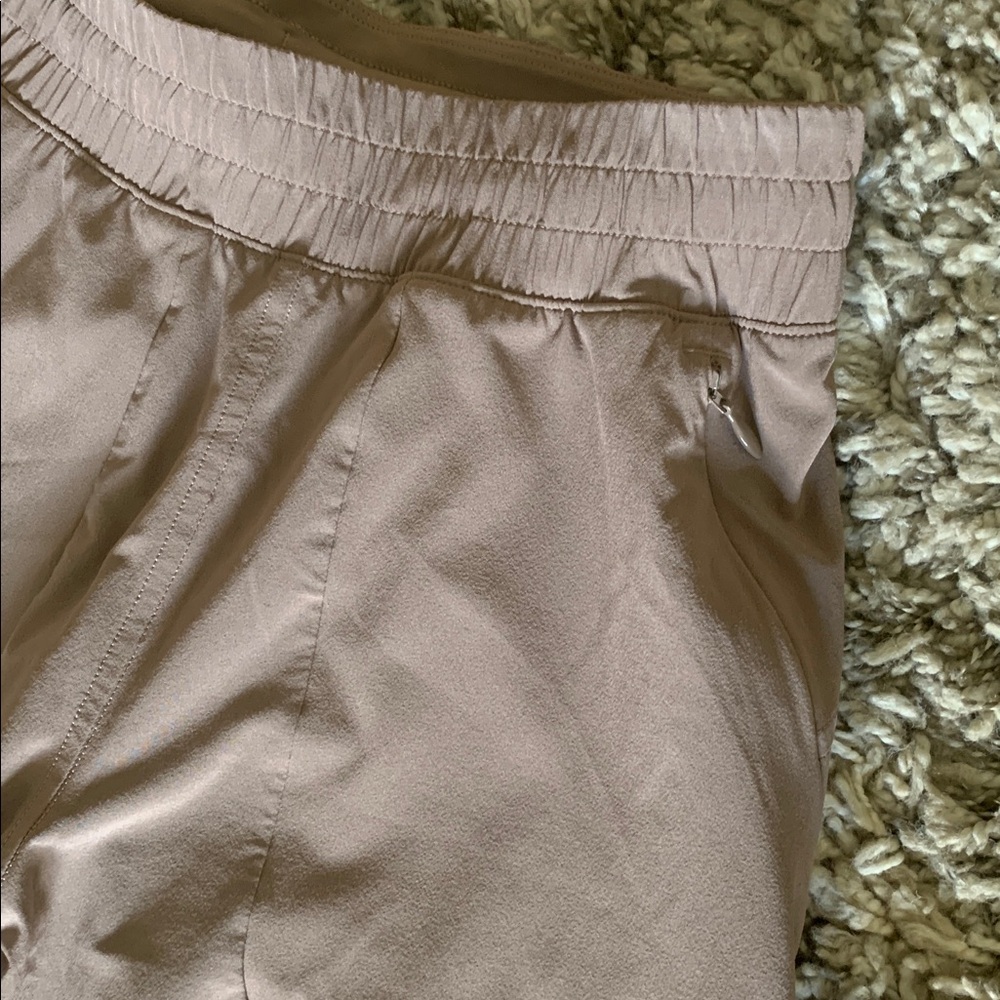 Lululemon Swift Mid-Rise Wide-Leg Pant taupe - Picture 5 of 9